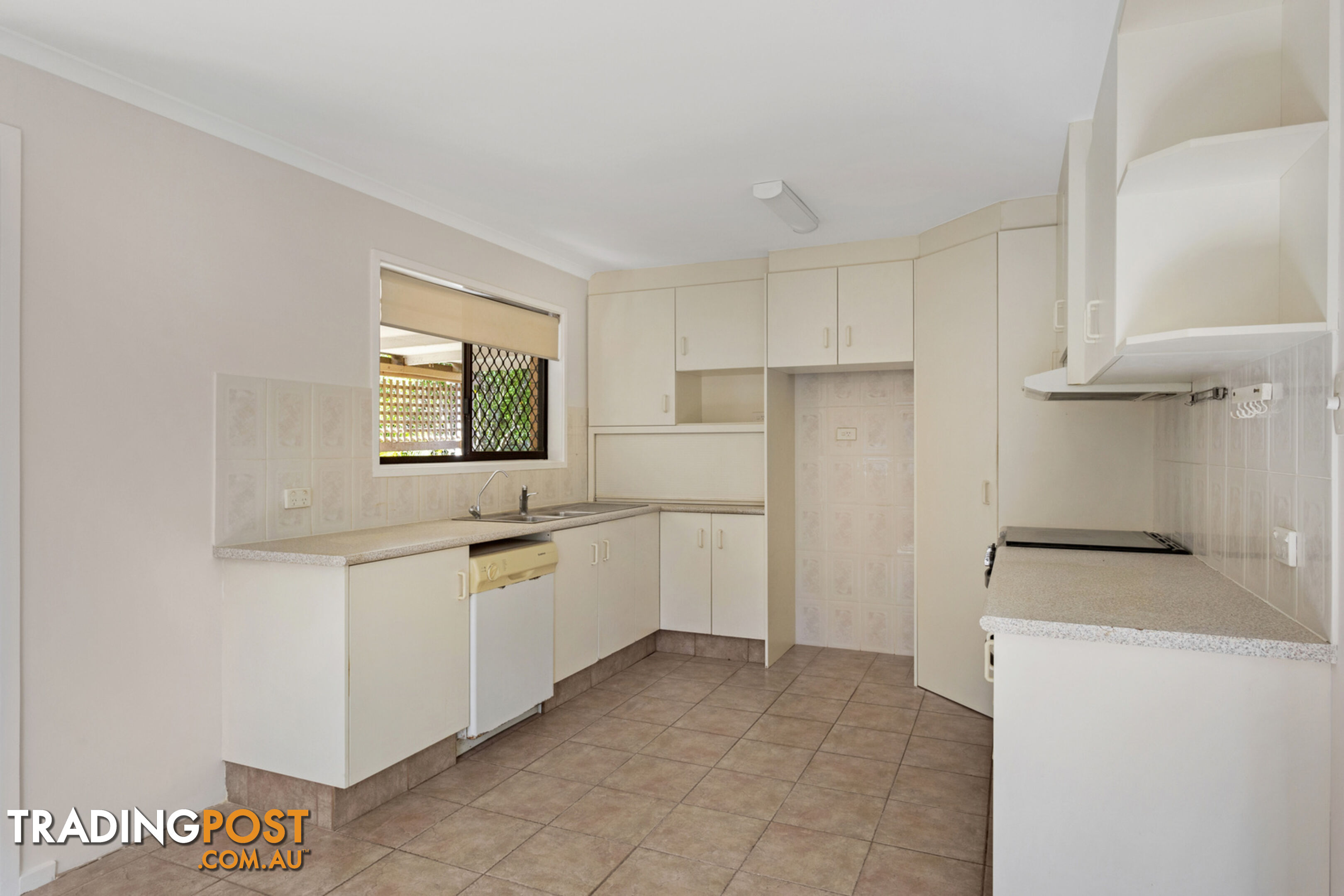 22 Myall Street SOUTHPORT QLD 4215