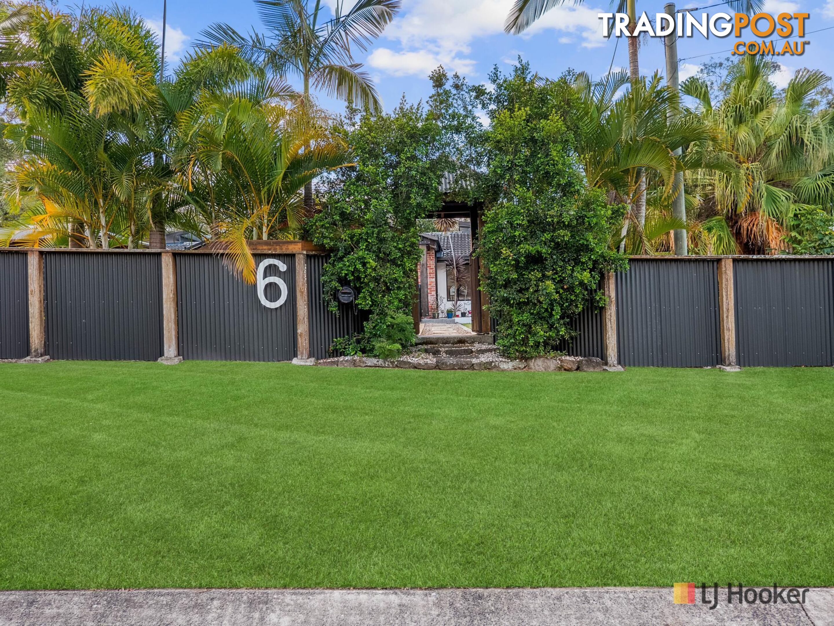 6 Carrama Court MUDGEERABA QLD 4213