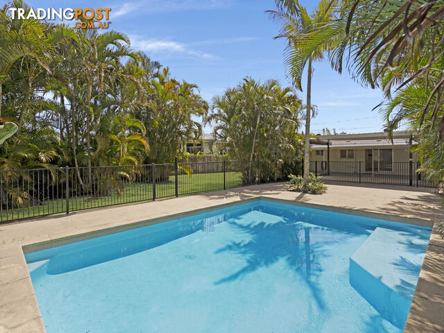 68 Twenty Sixth Avenue PALM BEACH QLD 4221