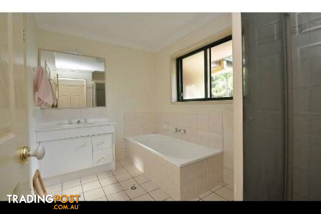 5/1 Karri Court BURLEIGH HEADS QLD 4220