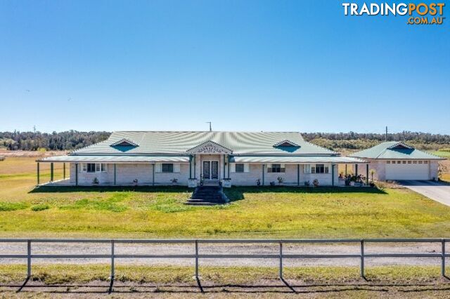 27 Rocky Point Road WOONGOOLBA QLD 4207