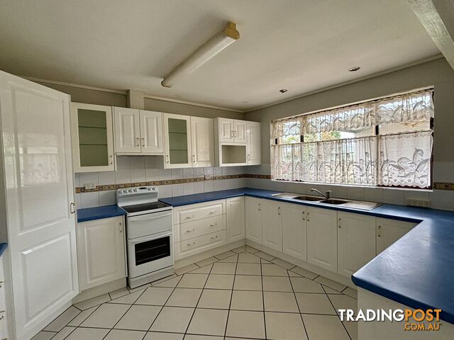 9 Burnett Street CESSNOCK NSW 2325 - photo 2 of 5