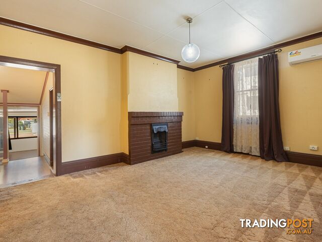 86 Melbourne Street ABERMAIN NSW 2326 - photo 2 of 13