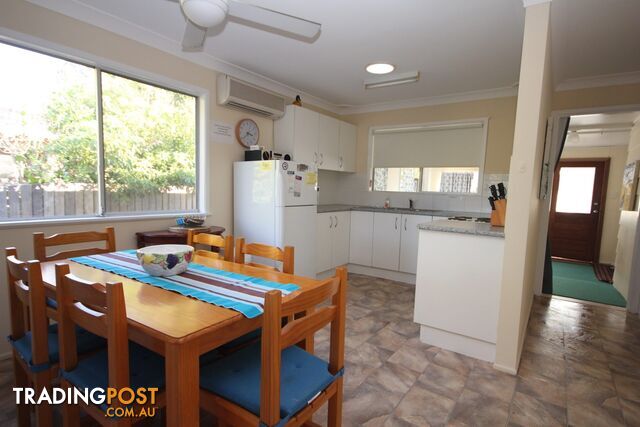 9 David Campbell Street NORTH HAVEN NSW 2443