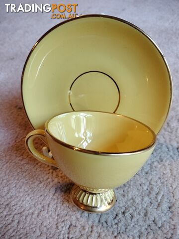 ART DECO 1920's FRAUREUTH YELLOW GOLD PORCELAIN TEACUP AND SAUCER SET
