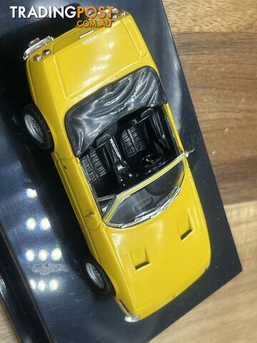 Ferrari Yellow 365GTS /4 hotwheels 1/43 scale used as been opened