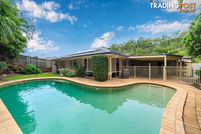 9 Clipperton Chase PACIFIC PINES QLD 4211