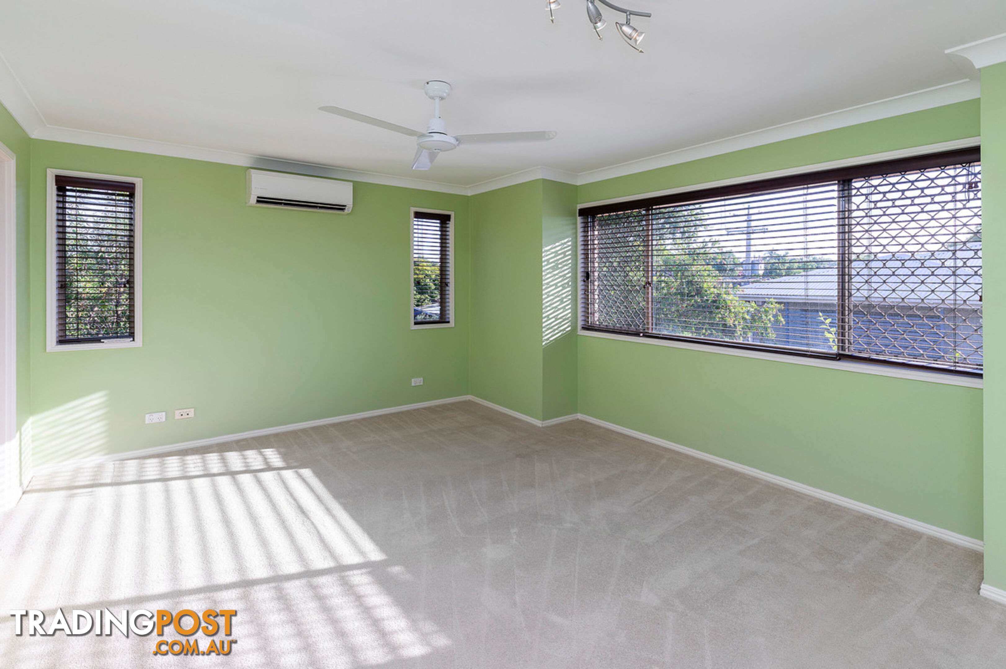 1/109 Pohlman Street SOUTHPORT QLD 4215