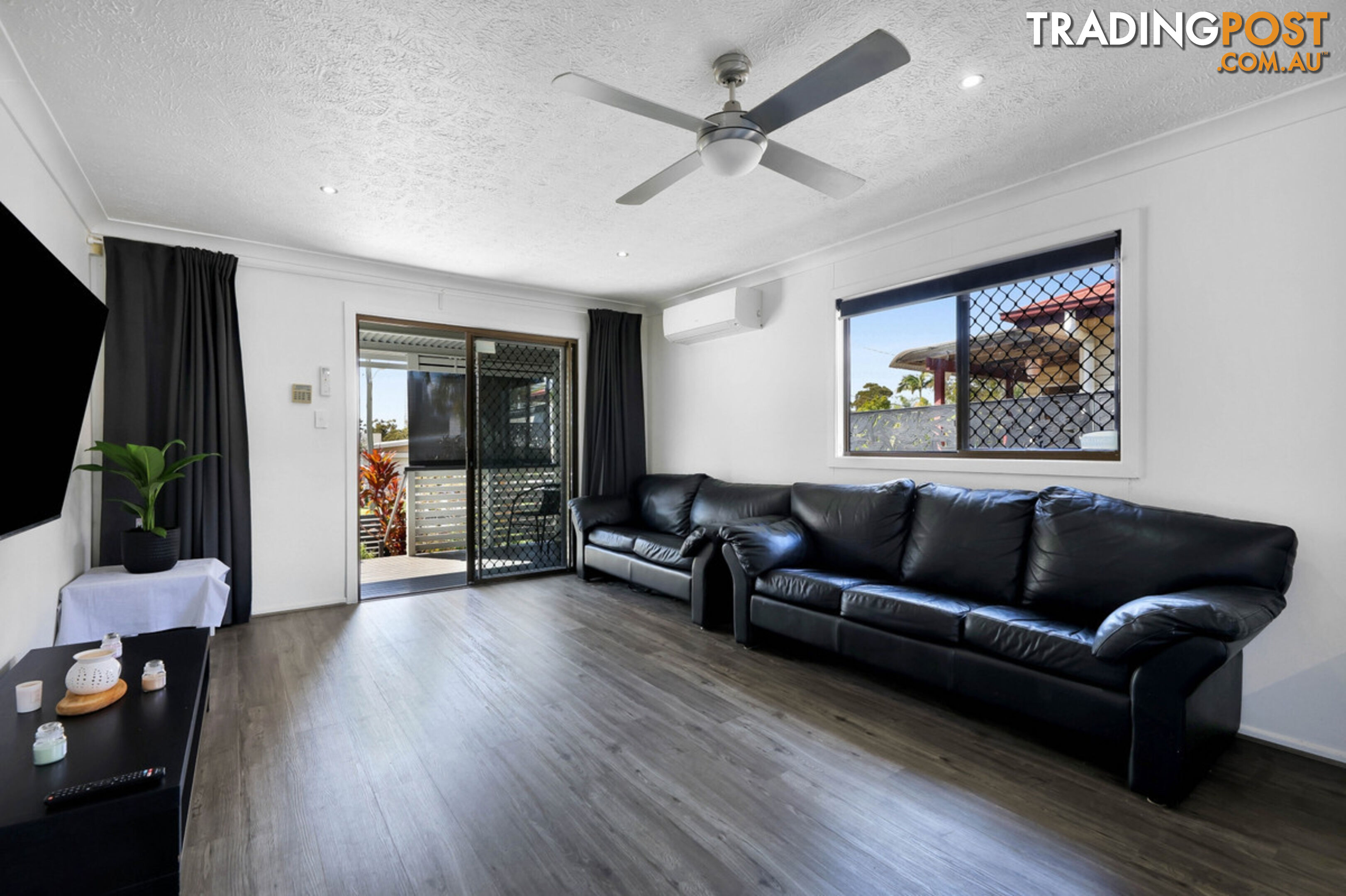 16 Sydney Street LABRADOR QLD 4215