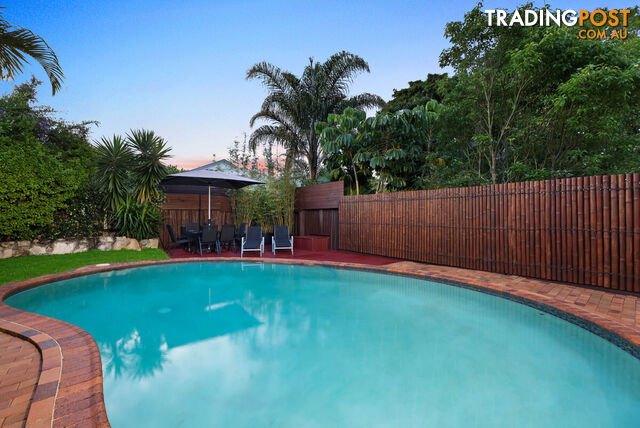 16 Sydney Street LABRADOR QLD 4215