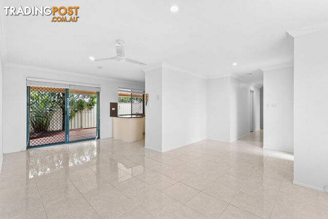 4/222 Central Street LABRADOR QLD 4215