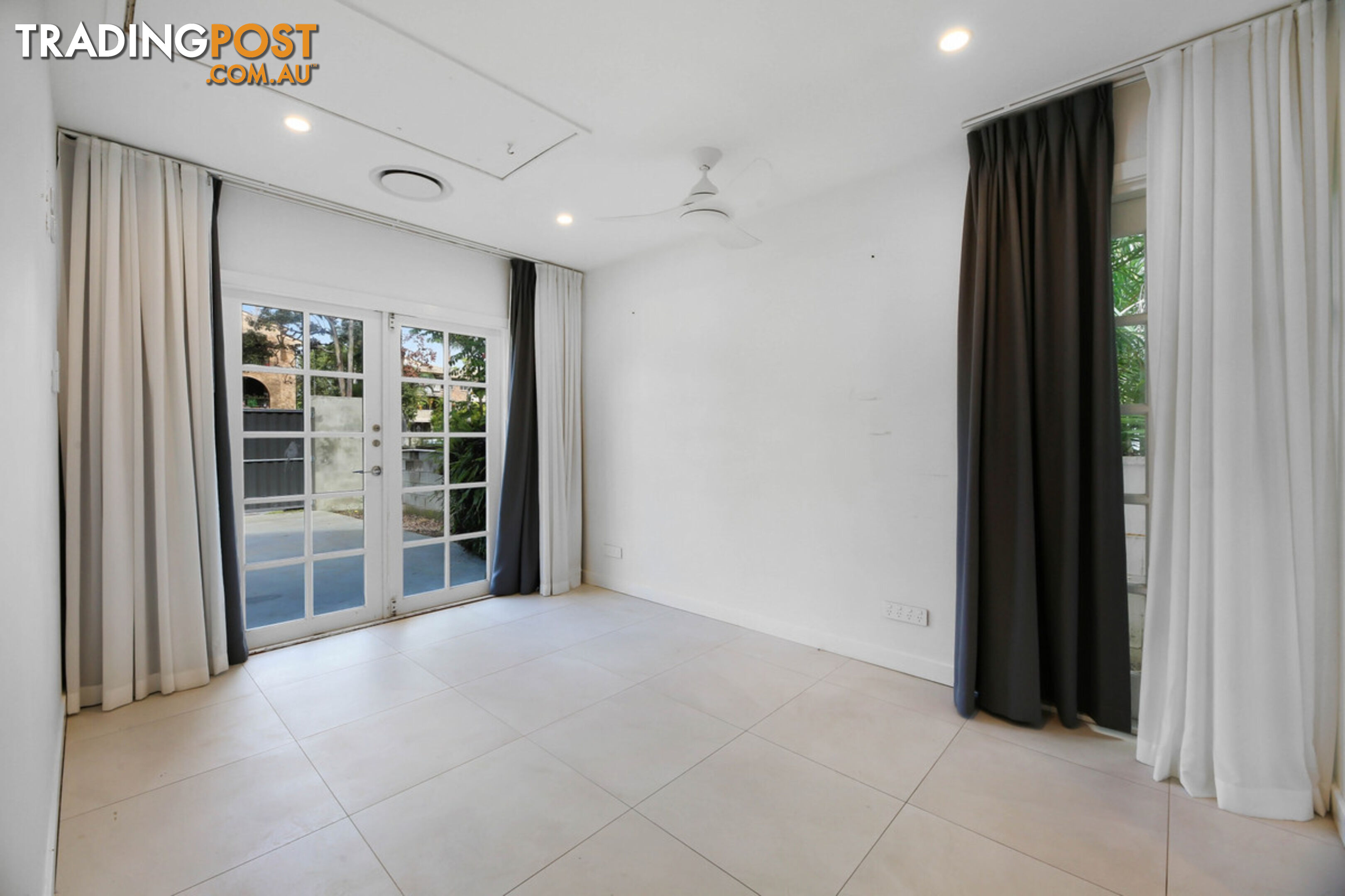 19 Genoa Street SURFERS PARADISE QLD 4217