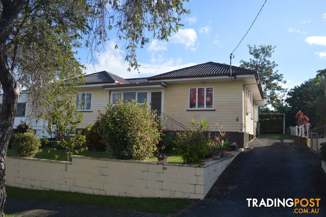 6 Wilson Street LABRADOR QLD 4215