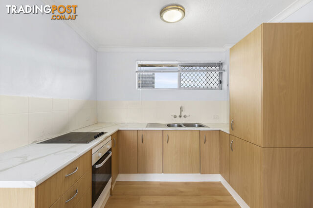 6/25 White Street SOUTHPORT QLD 4215