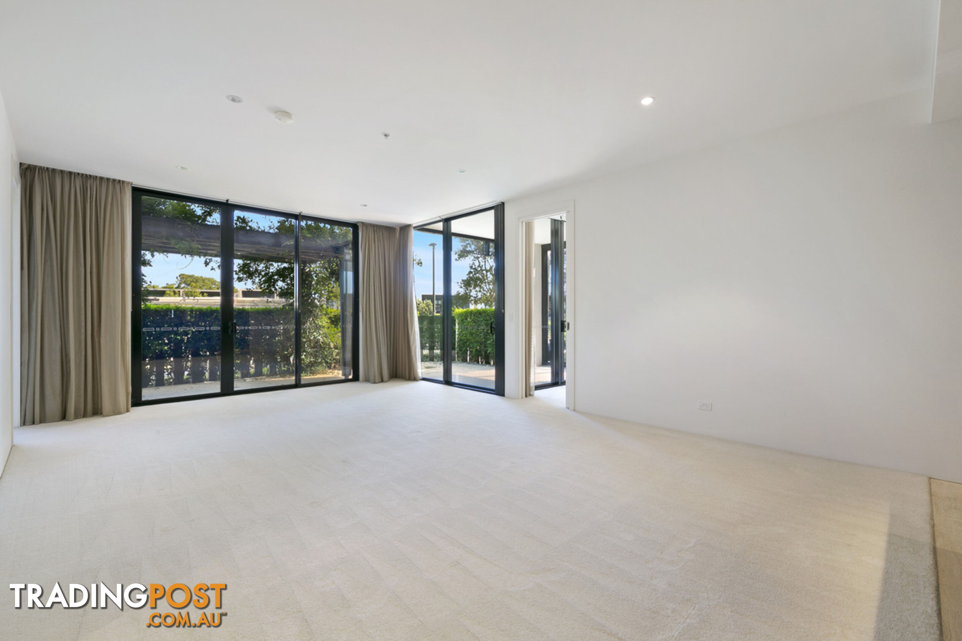 109w/1 Marina Drive BENOWA QLD 4217