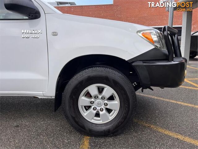 2005 TOYOTA HILUX SR GGN25R DUAL CAB P/UP