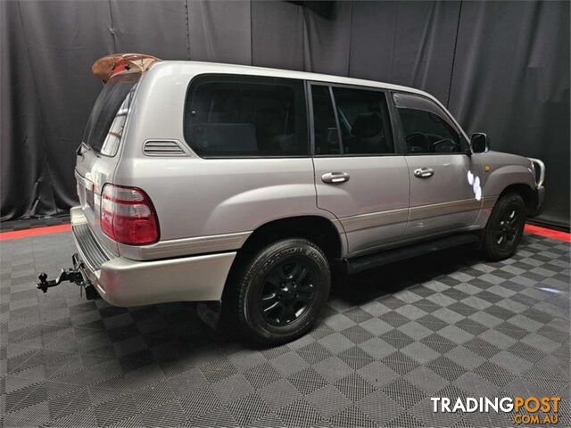 2004 TOYOTA LANDCRUISER SAHARA UZJ100R 4D WAGON