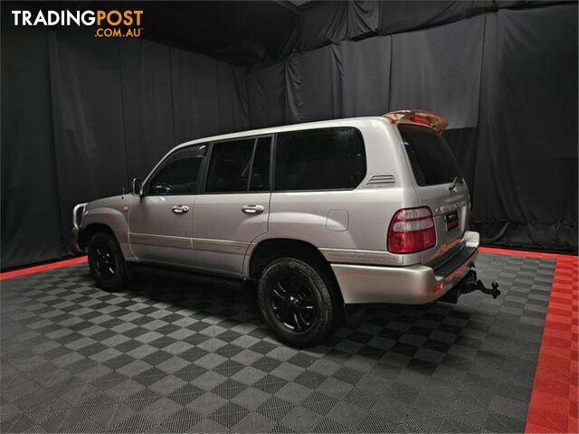 2004 TOYOTA LANDCRUISER SAHARA UZJ100R 4D WAGON