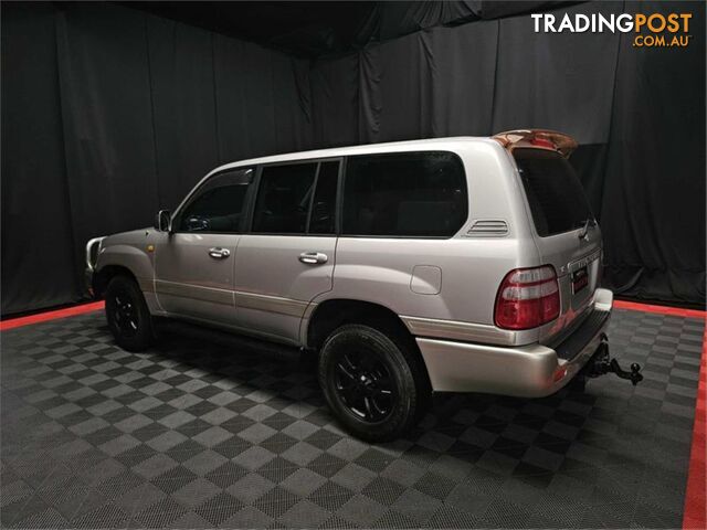 2004 TOYOTA LANDCRUISER SAHARA UZJ100R 4D WAGON