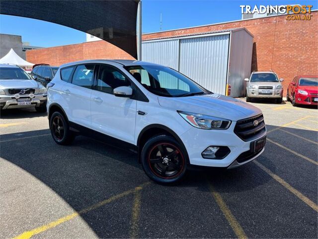 2017 FORD ESCAPE AMBIENTE ZG 4D WAGON