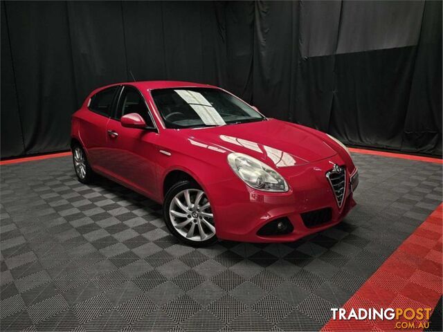 2013 ALFAROMEO GIULIETTA DISTINCTIVE  5D HATCHBACK