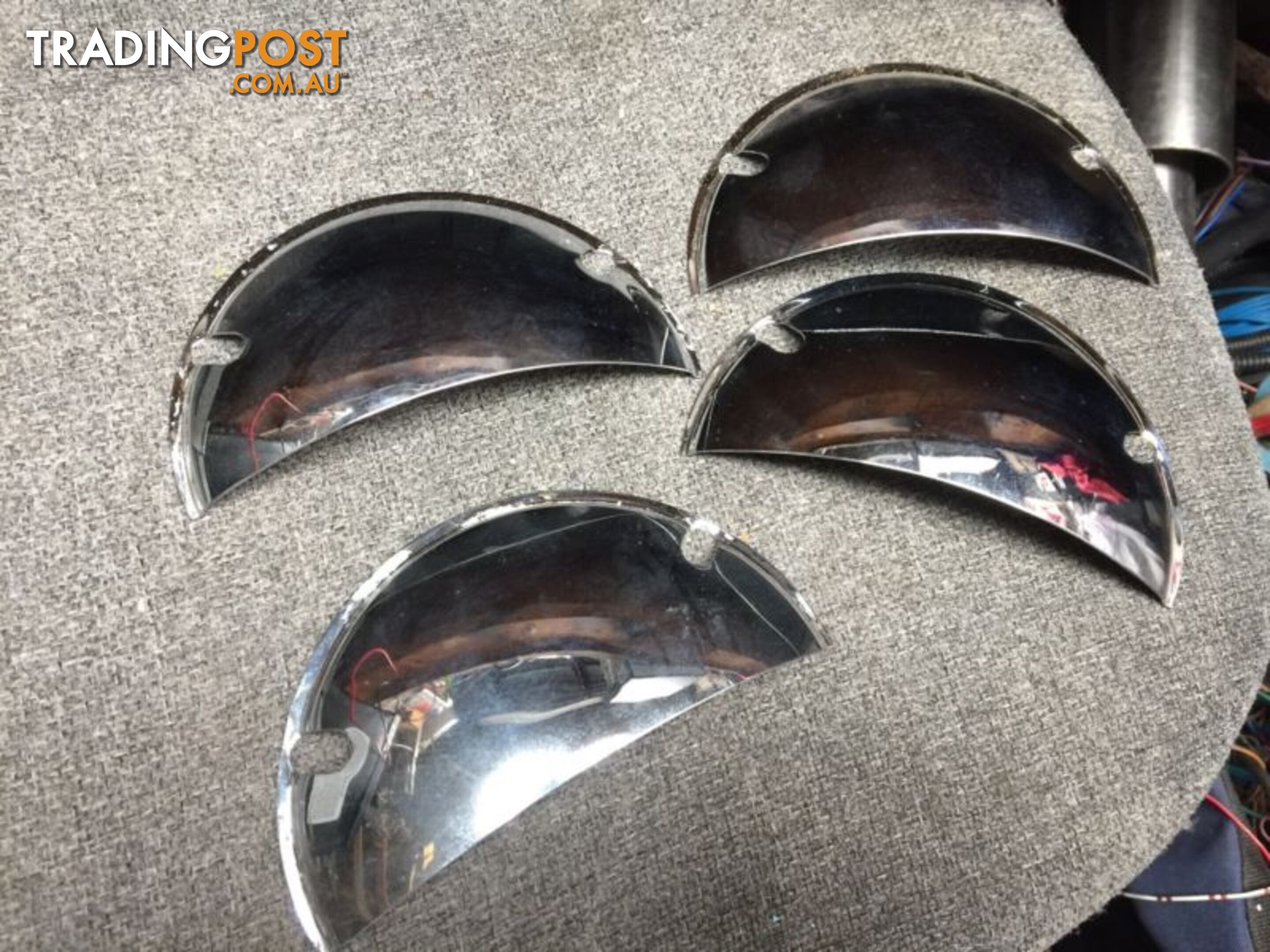 Chev 5.75" 5 3/4 Sealed head lights / with chrome eye lids