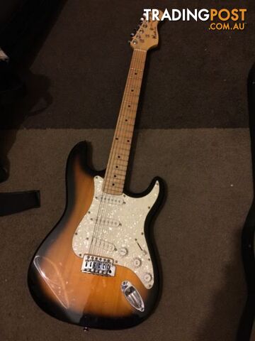 1980's Concise Stratocaster Guitar / lovely sound / Maple neck / - photo 5 of 10