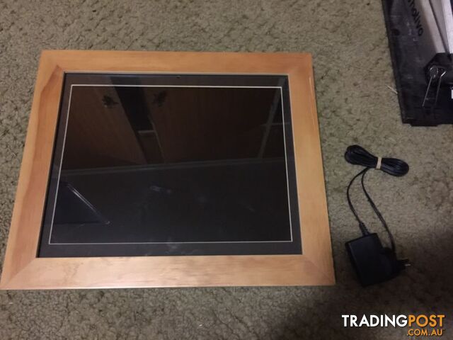 15" Photo Frame : wooden LCD computer / USB display - photo 2 of 5
