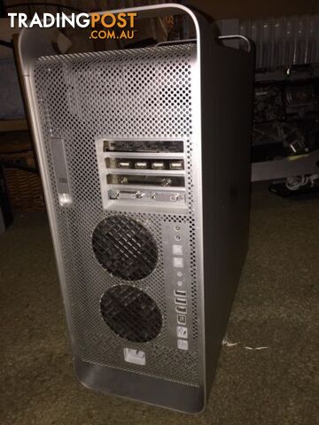 Apple Mac G5 / awesome case