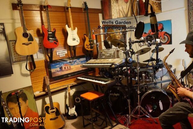 Recording Studio @Wells Garden _ / Come for a JAM ! Musicians <3