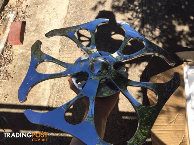 Rare 20" Wheel Spinners / chrome / show / bling / USA / bolt on - photo 3 of 8