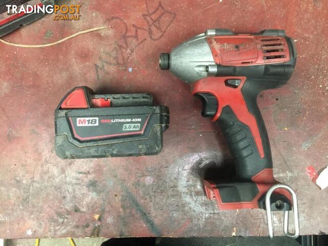 Milwaukee impact driver with battery