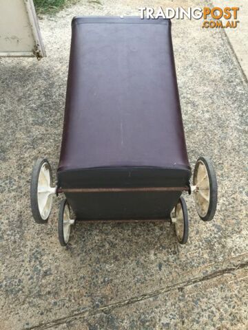 Vintage Granny Trolley / cool'