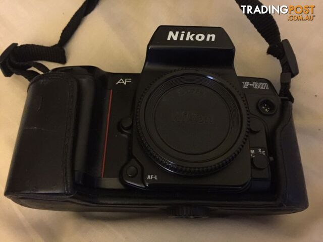 NIKON F801 camera with case
