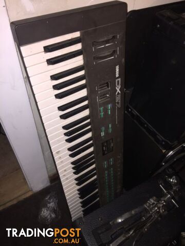 YAMAHA DX27 Synthesizer - SYNH - Sounds great