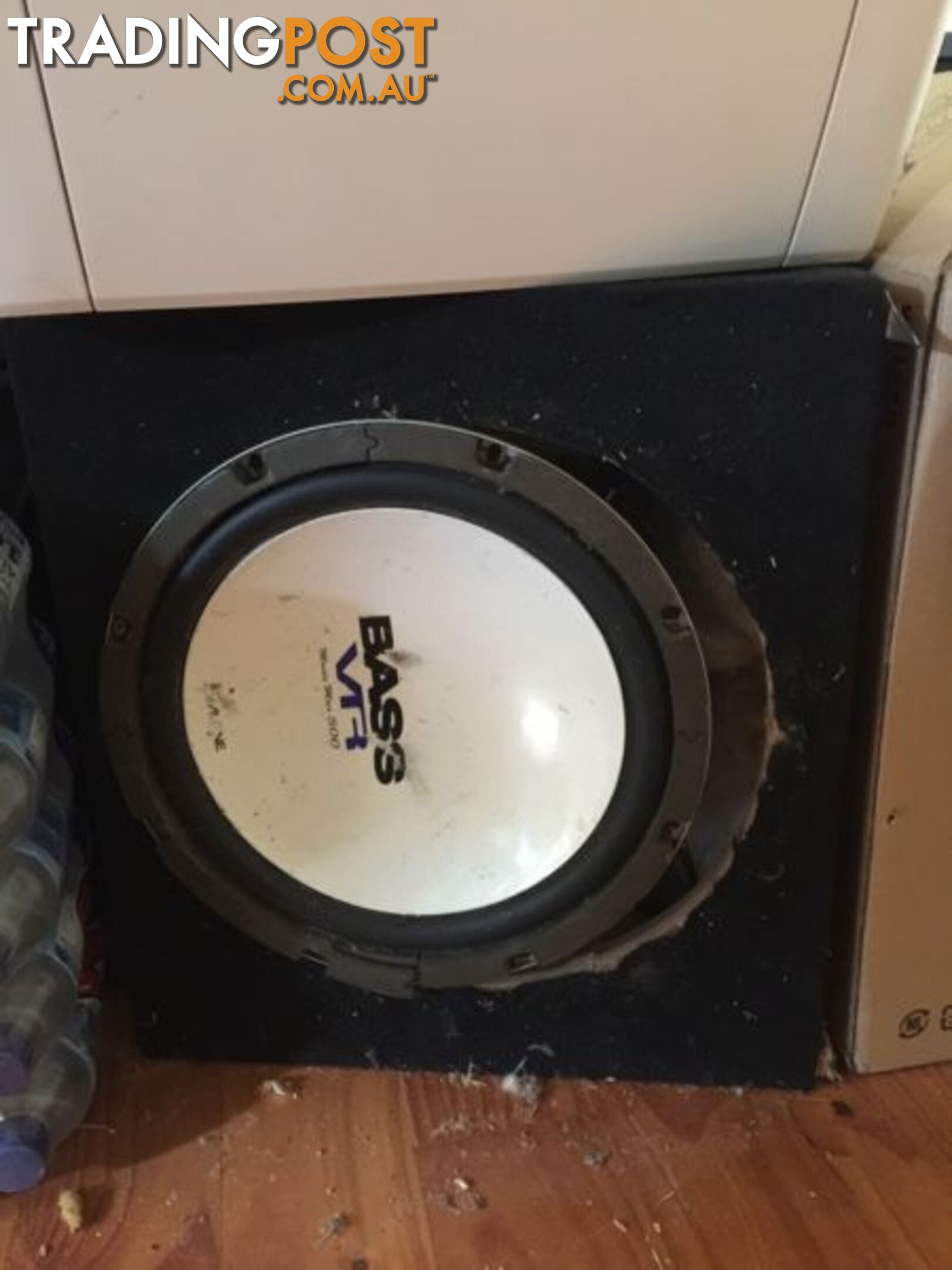 12" subwoofer in box Bass