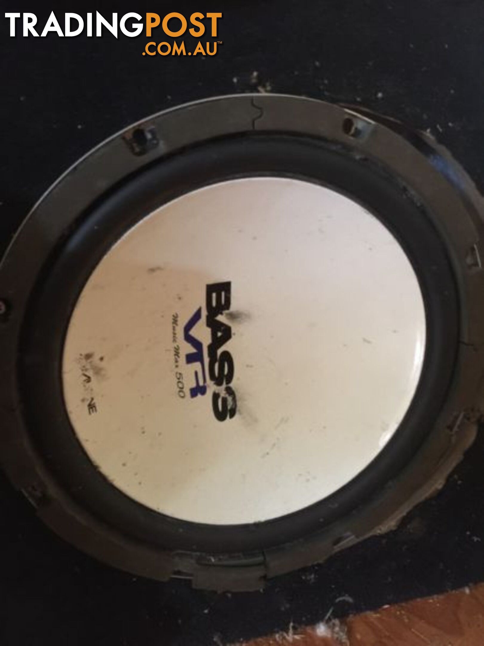 12" subwoofer in box Bass