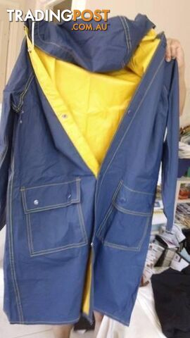 RAINWEAR-REVERSIBLE BLUE/YELLOW - photo 2 of 4