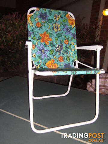 CANVAS SPRING CHAIRS, HANGING BASKETS,GARDEN LAMP