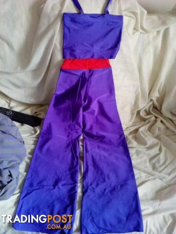 DANCE COSTUME Red/Purple Halter Neck --3-PIECE - photo 2 of 4