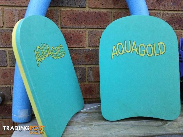KICKBOARD-Children Swimming Training Aid Float Board - photo 2 of 2