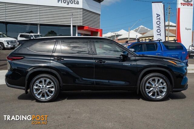 2024 TOYOTA KLUGER   SUV - photo 3 of 26
