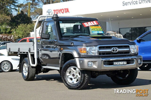 2021 TOYOTA LANDCRUISER   CAB CHASSIS