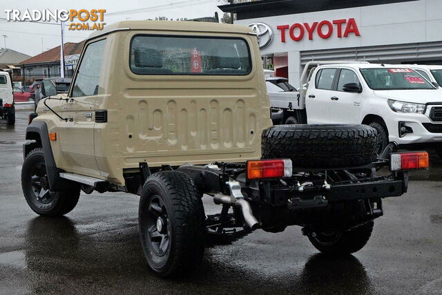 2024 TOYOTA LANDCRUISER   CAB CHASSIS