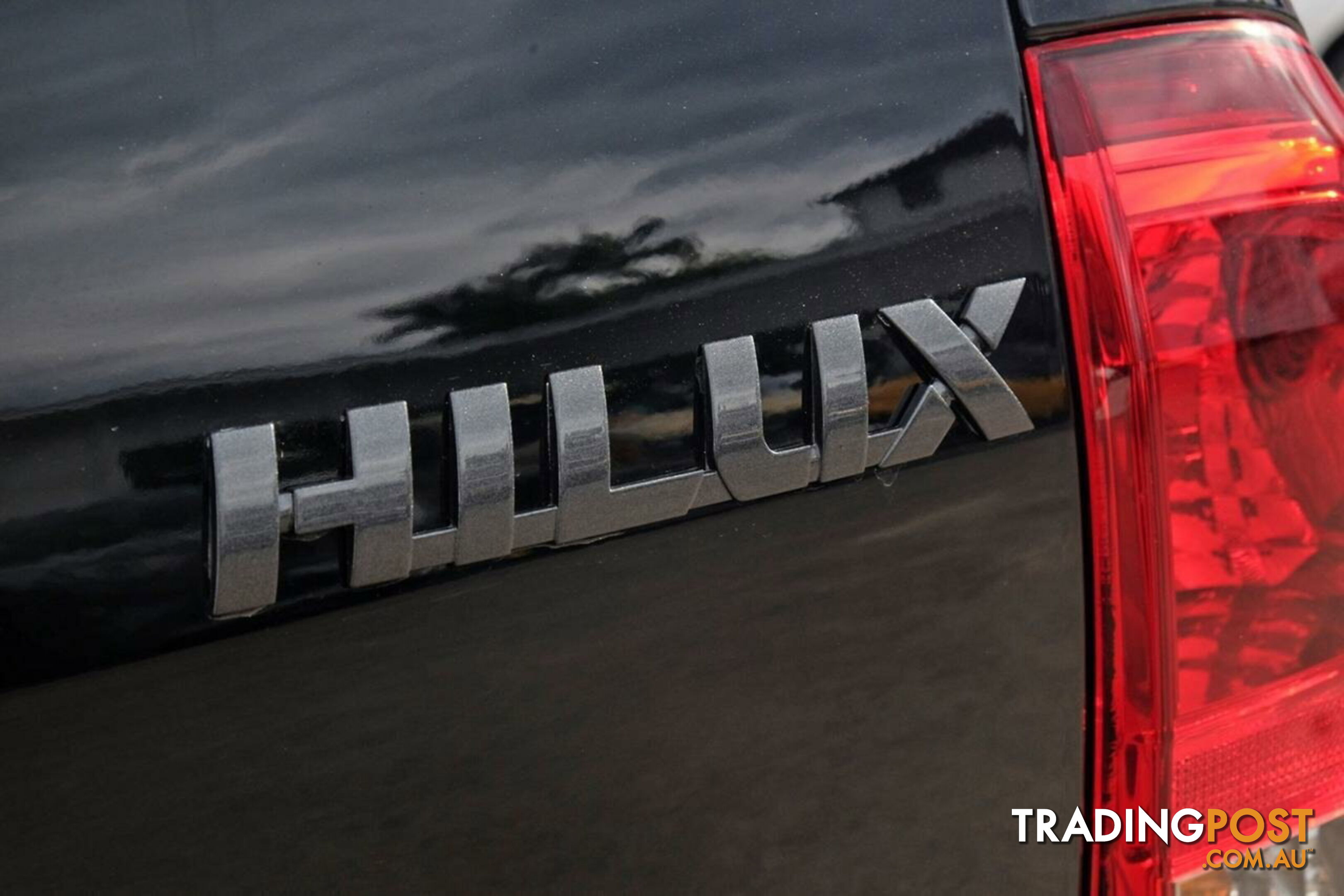 2020 TOYOTA HILUX   DUAL CAB