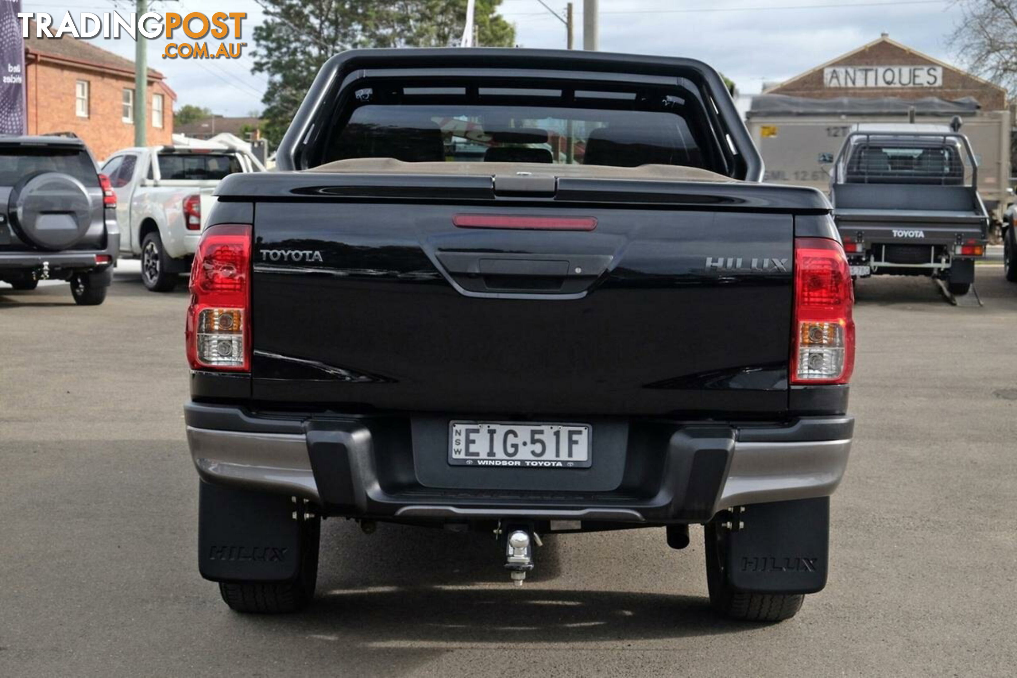 2020 TOYOTA HILUX   DUAL CAB