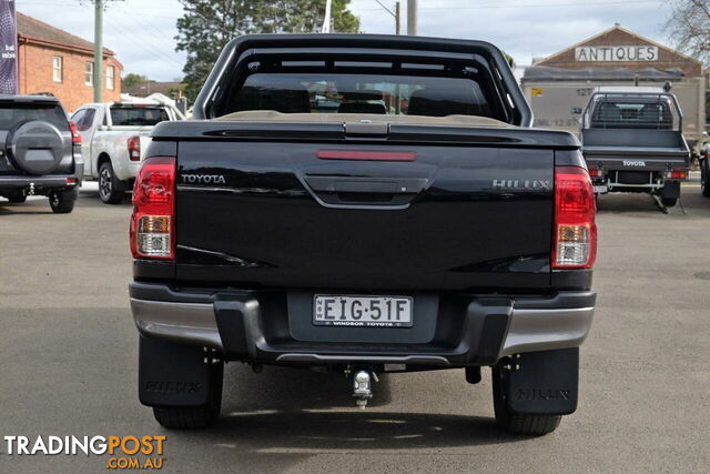 2020 TOYOTA HILUX   DUAL CAB