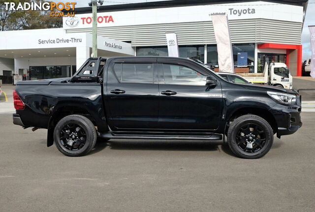 2020 TOYOTA HILUX   DUAL CAB