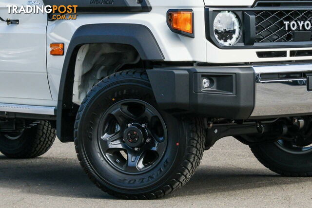 2024 TOYOTA LANDCRUISER   CAB CHASSIS