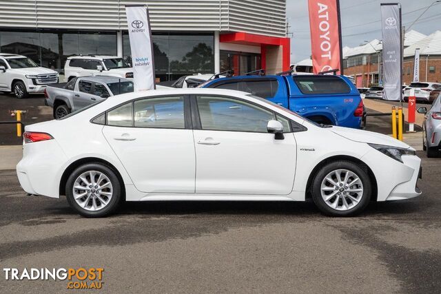 2022 TOYOTA COROLLA SEDAN - photo 3 of 22